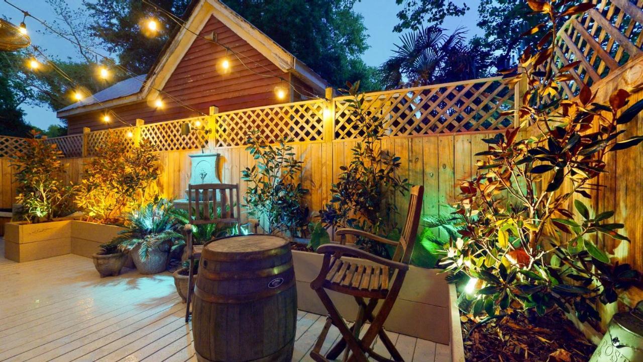 Holiday home Historic 2br 1ba With King Bed-fast Wi-fi 75 Oled Tv