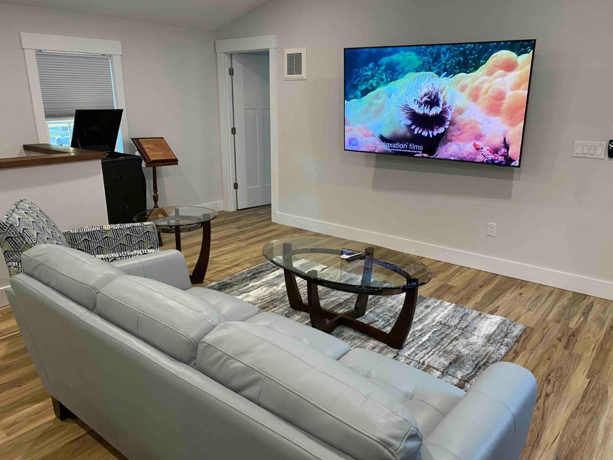 Historic 2br 1ba With King Bed-fast Wi-fi 75 Oled Tv Holiday home Wilmington