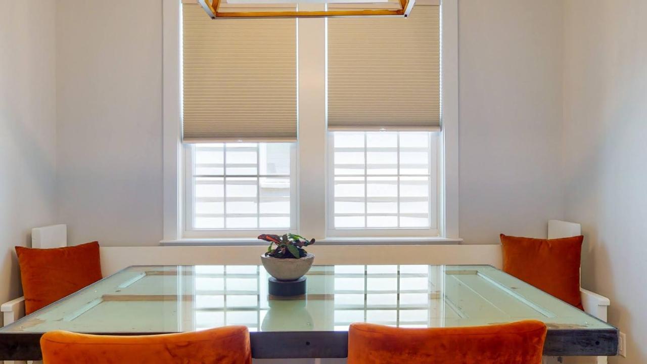 Historic 2br 1ba With King Bed-fast Wi-fi 75 Oled Tv * Wilmington