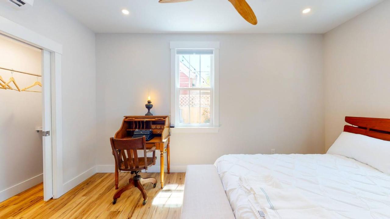 Historic 2br 1ba With King Bed-fast Wi-fi 75 Oled Tv Wilmington